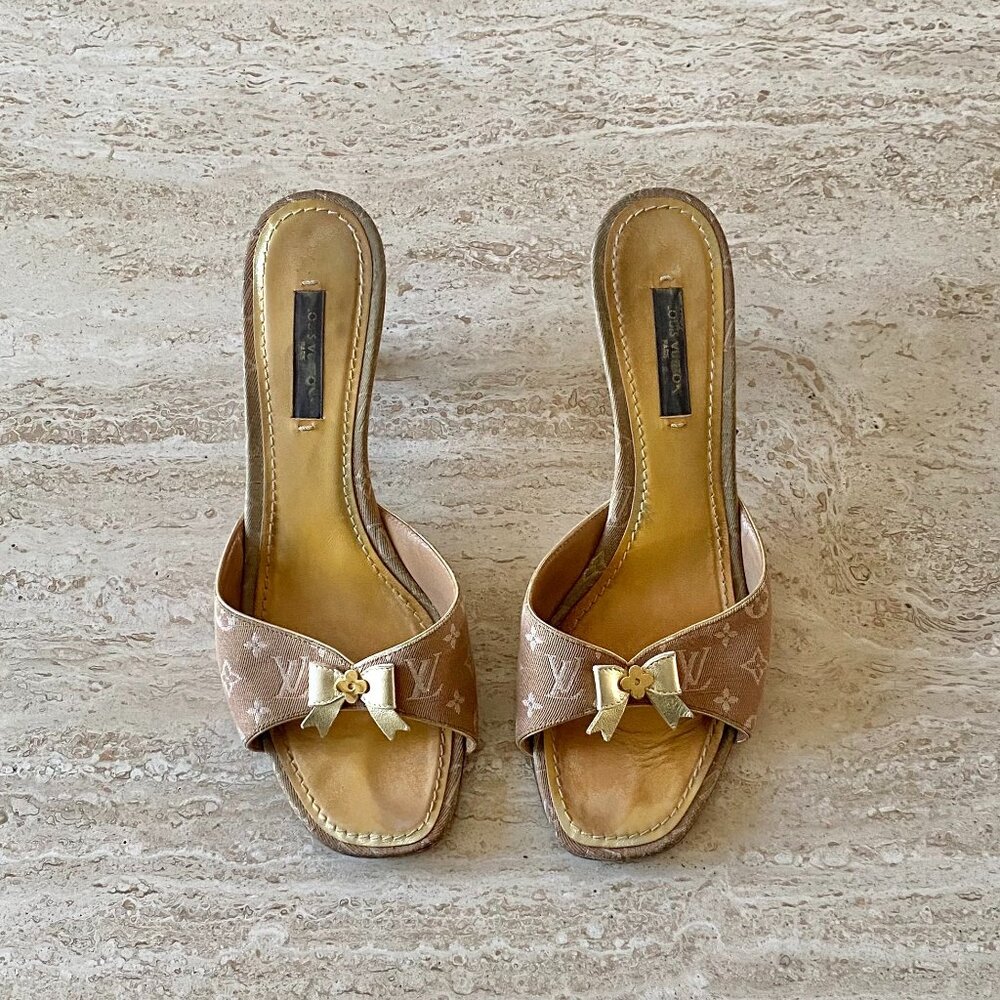 Vintage Louis Vuitton Monogram Canvas Bow Mule Kitten Heel Sandals